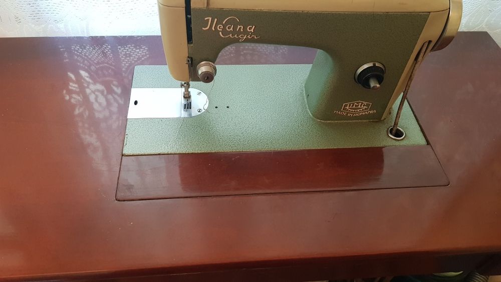 Mașină de cusut Ileana