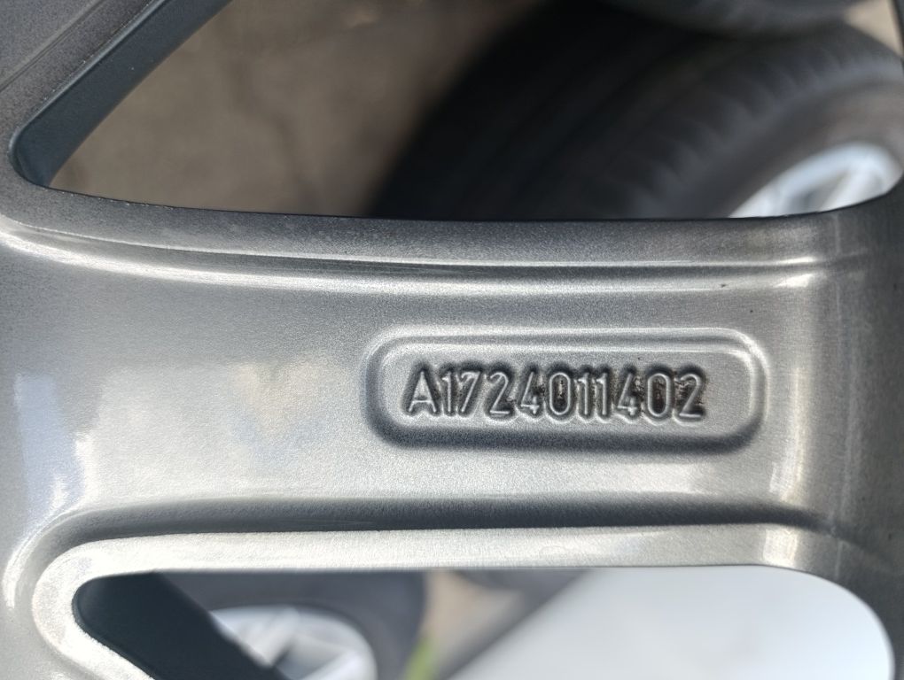 Jante originale Mercedes SLK W 172 , 17'' cu anvelope de vara