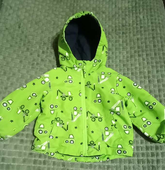 Продам классные осеннии курточки на мальчика. 12-24р