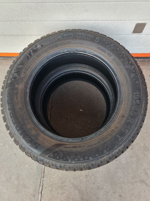 Зимни гуми 2 броя SEMPERIT SpeedGrip5 195 65 R15 дот 2723