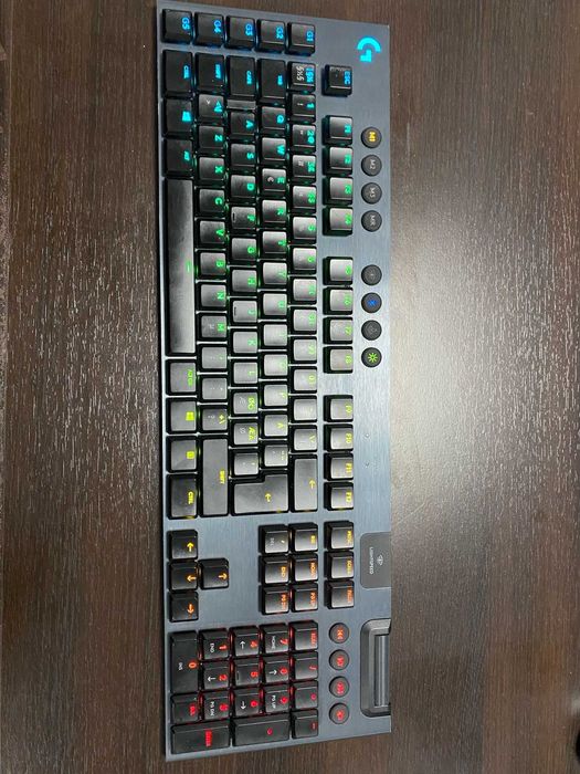 Tastatura Logitech G915