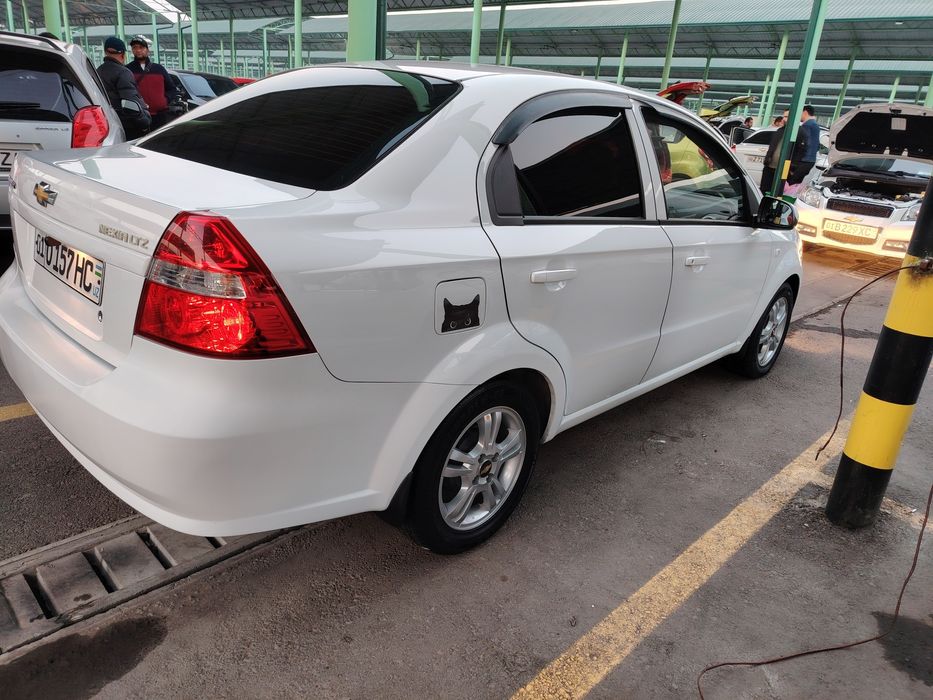 Продаётся нексия 3 2022 года автомат.