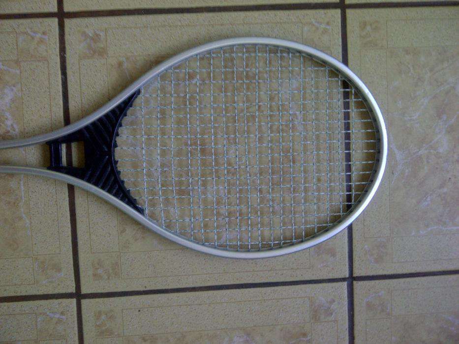 Rachete tenis usoare
