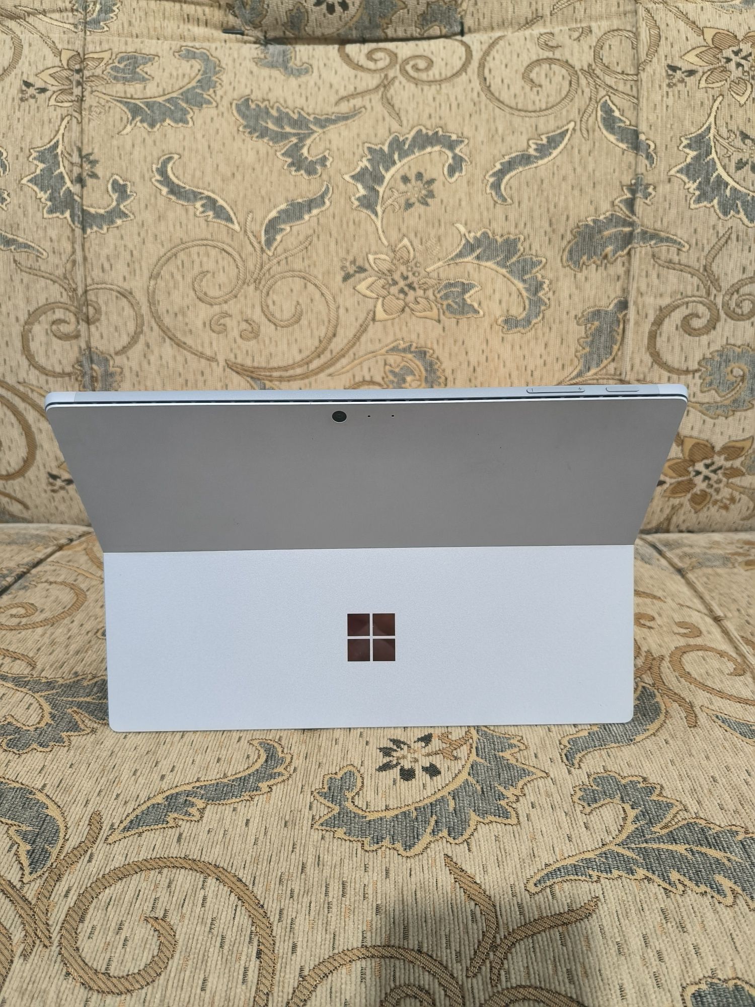 Microsoft Surface Pro 5 Platinum