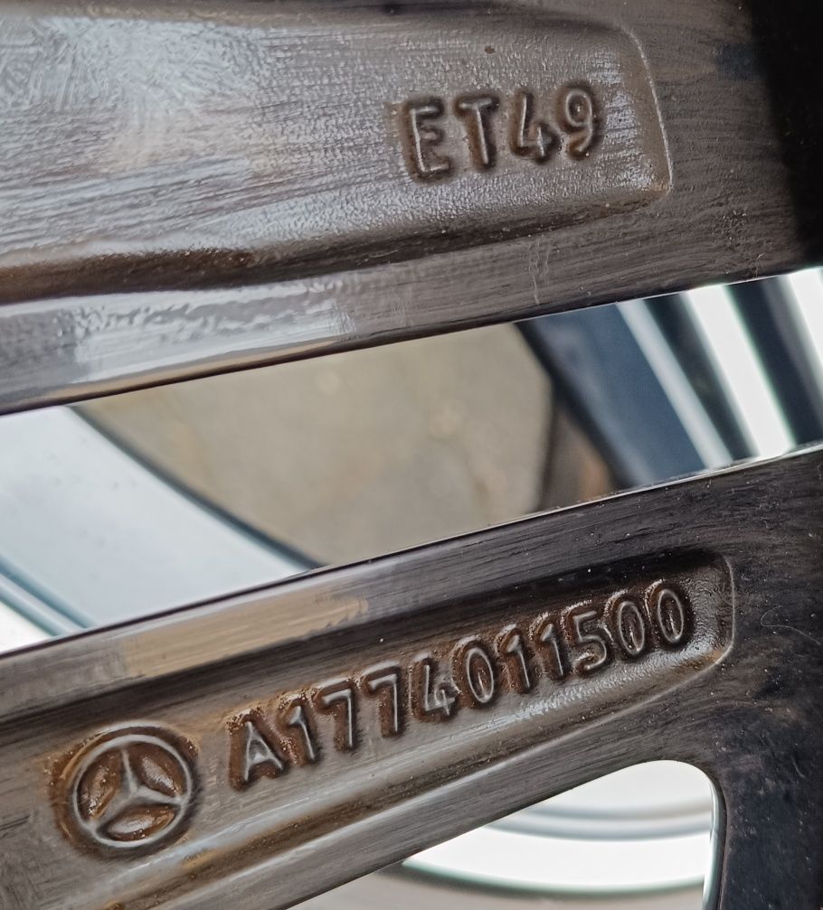 Оригинални джанти с гуми летни 18 цола Mercedes A..B..CLA AMG