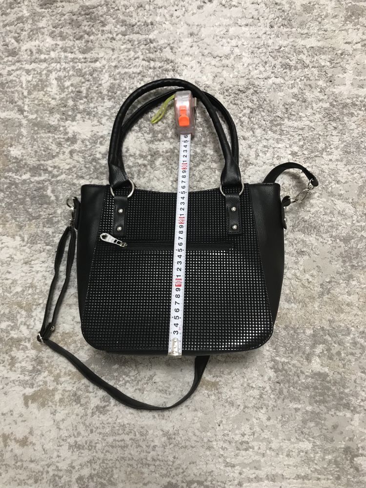 Черна елегантна дамска чанта