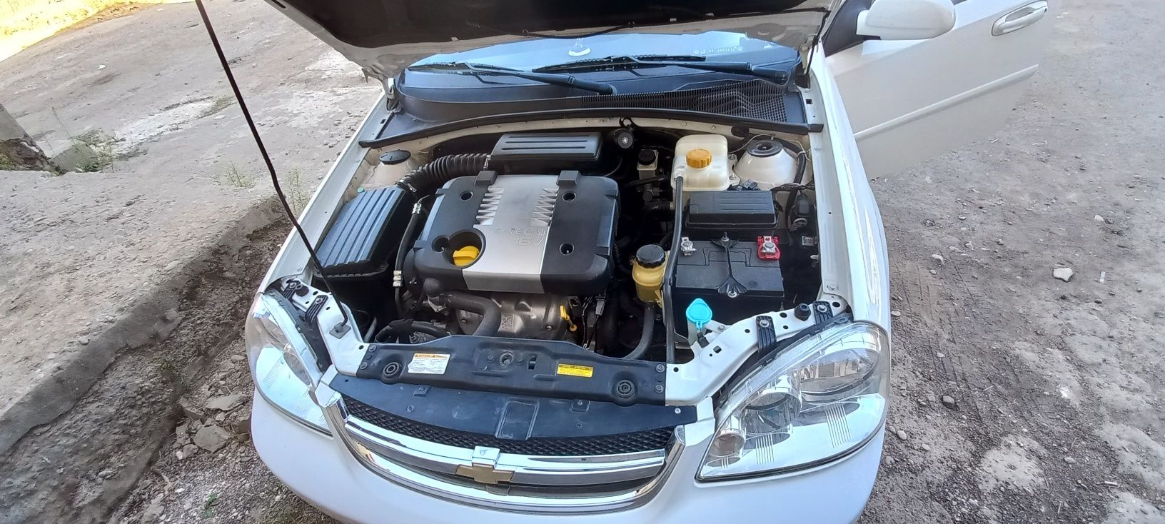 Lacetti 1.8 1 poz. 2013