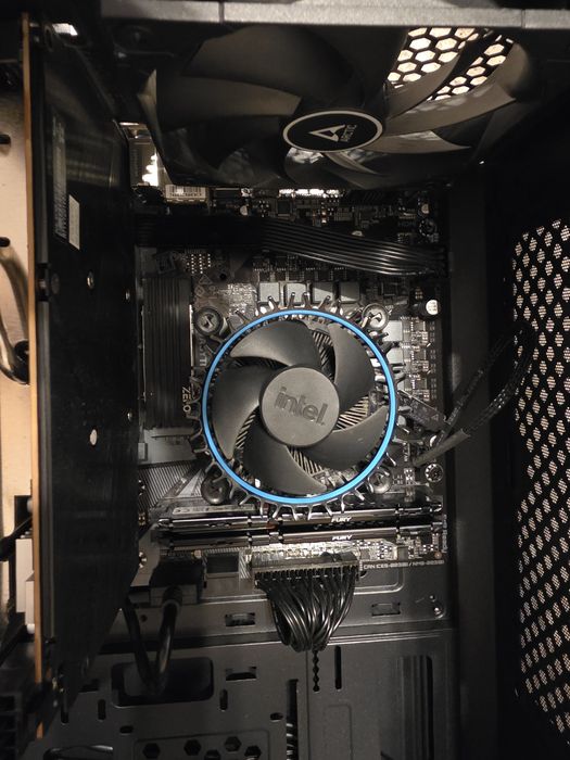 Vand setup placa de baza H610M H plus procesor i5 12400F plus