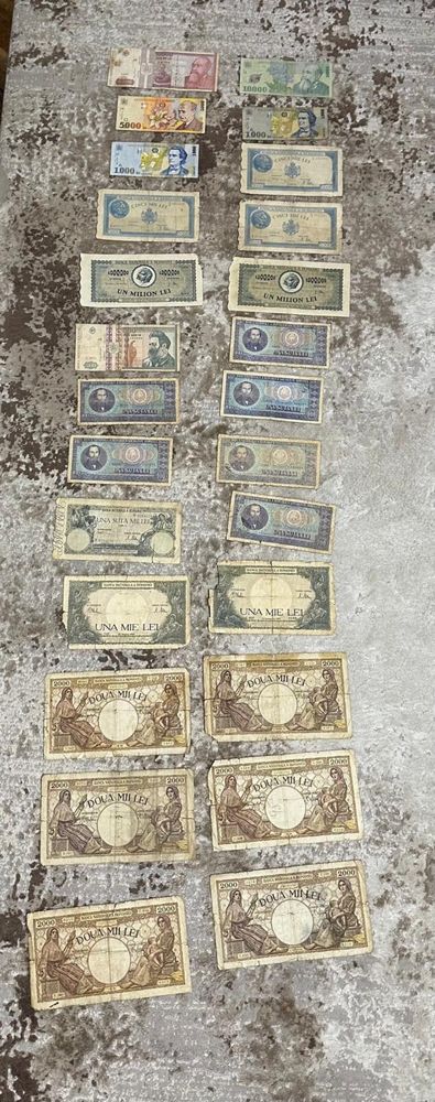 Bacnote vechi din ani diferiti