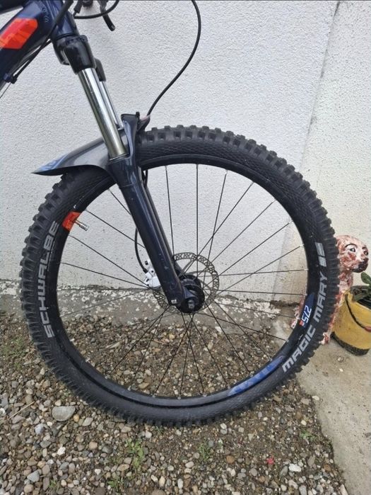 Bicicletă Rockrider 540S custom 
Specificații:
-roți 27.5 cu cauc