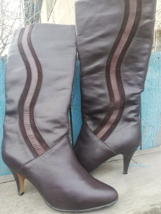 Продаются женские сапоги р.р 38,за 2500т