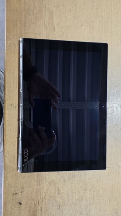 Vand tableta Lenovo Yoga book Android