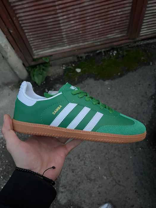 Vand adidasi nike , jordan , addidas