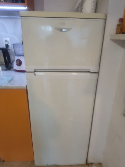 Хладилник Zanussi