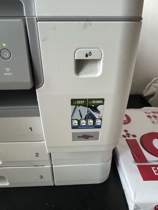 Принтер и скенер Brother