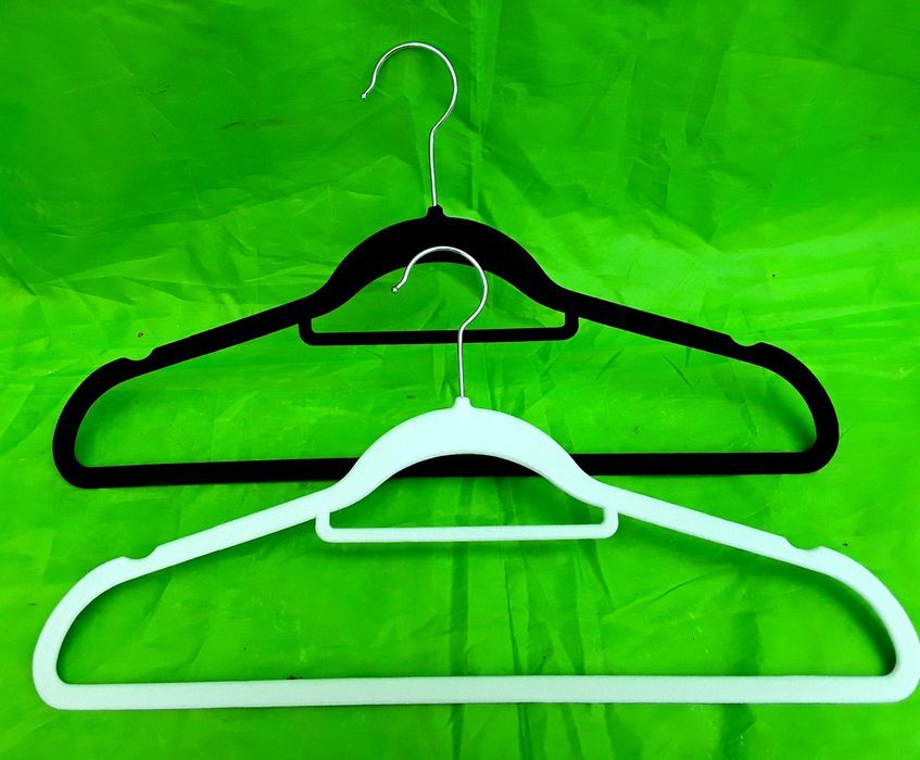 SET 20 UMERAȘE 45 x 24 Cm din plastic dur rezistent - NOI - 50 Lei