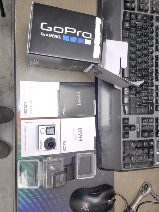 Продавам GoPro 4 black