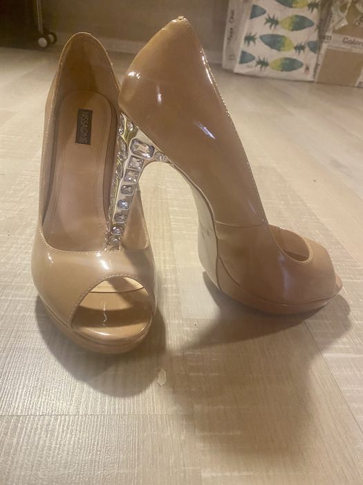 Vand sandale / pantofi ocazie Nissa