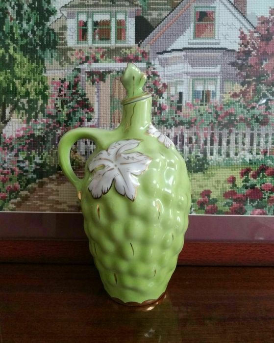 Фарфоровый штоф "Виноград"