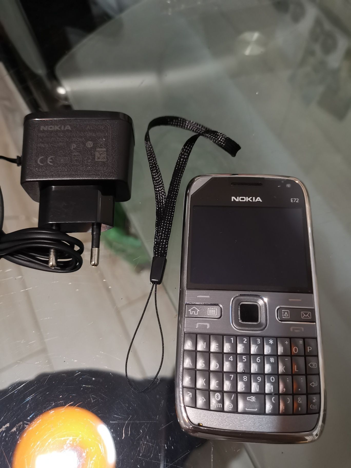 Vând Nokia E72, 0 minite, funcționează în Digi. Orange, Telekom,Vodafo