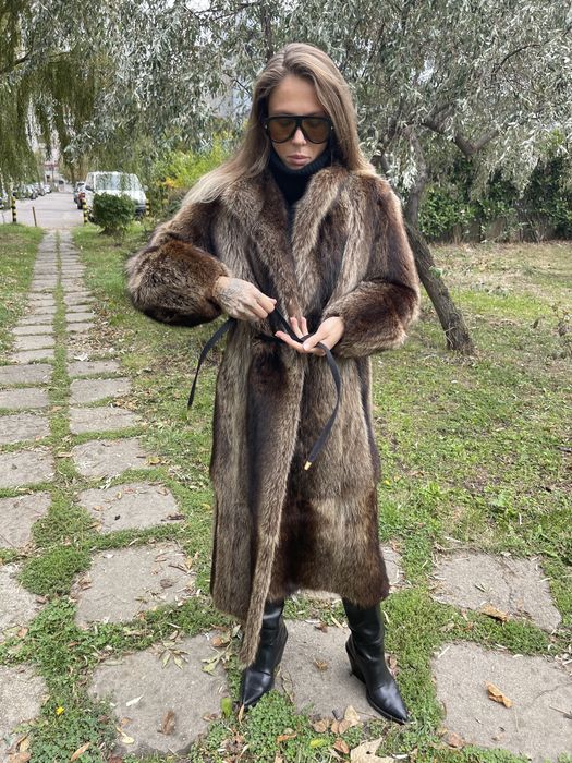 Haina lunga din blana naturala de raton