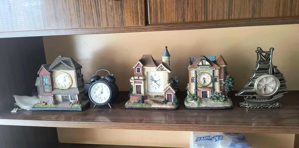 Комплект настолни часовници