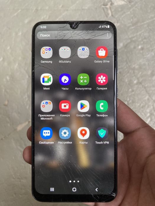 Самсунг А50 продам