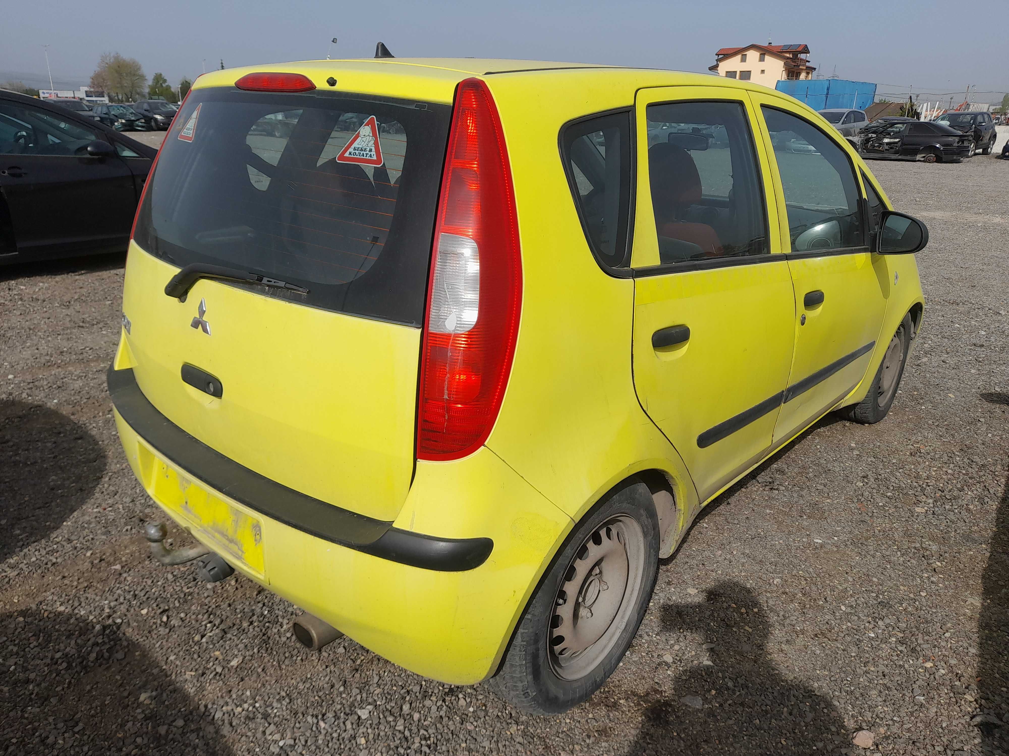 На части! Mitsubishi Colt 1.5