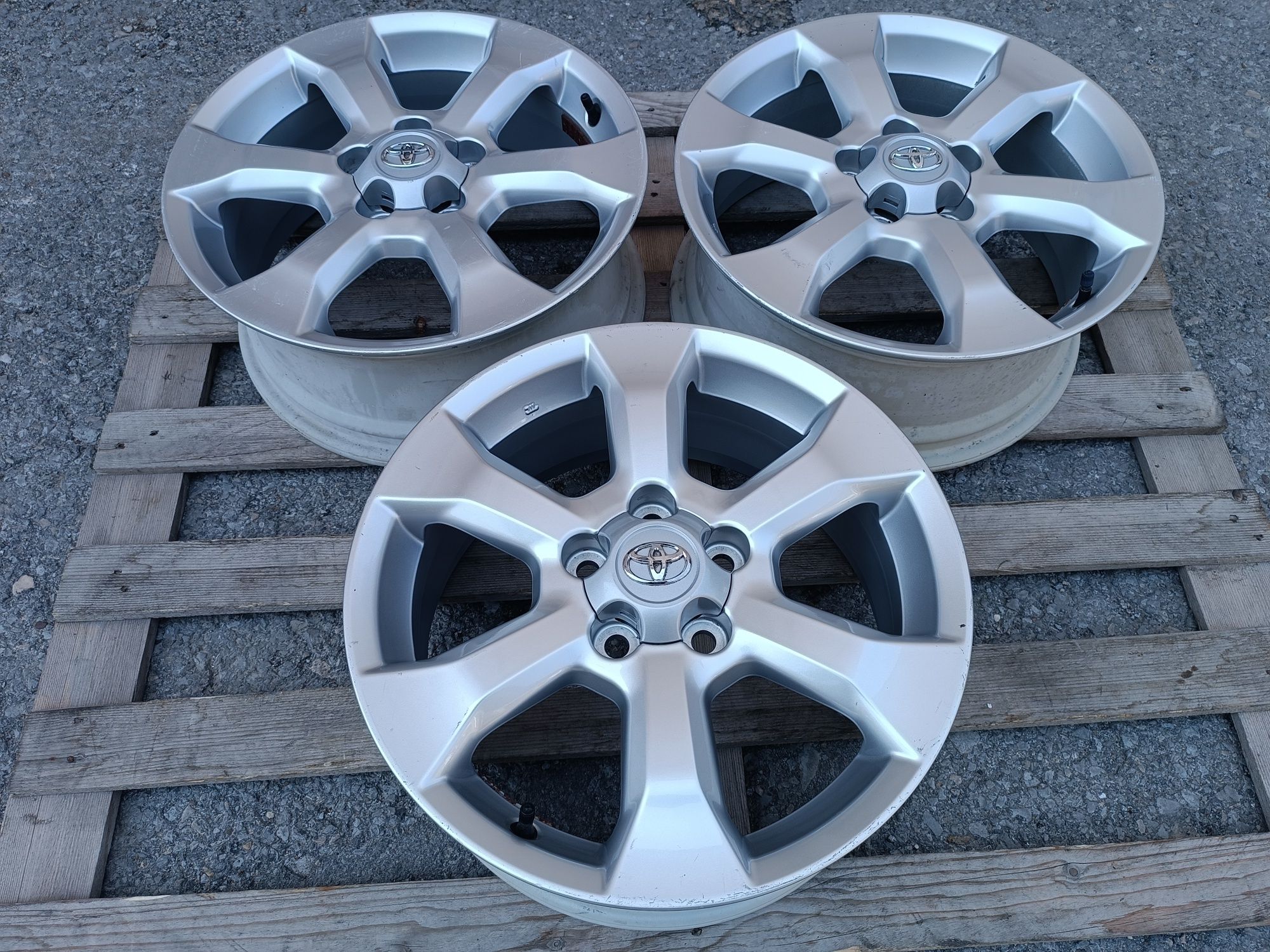 3бр лети джанти 17ки 5х114.3 Toyota