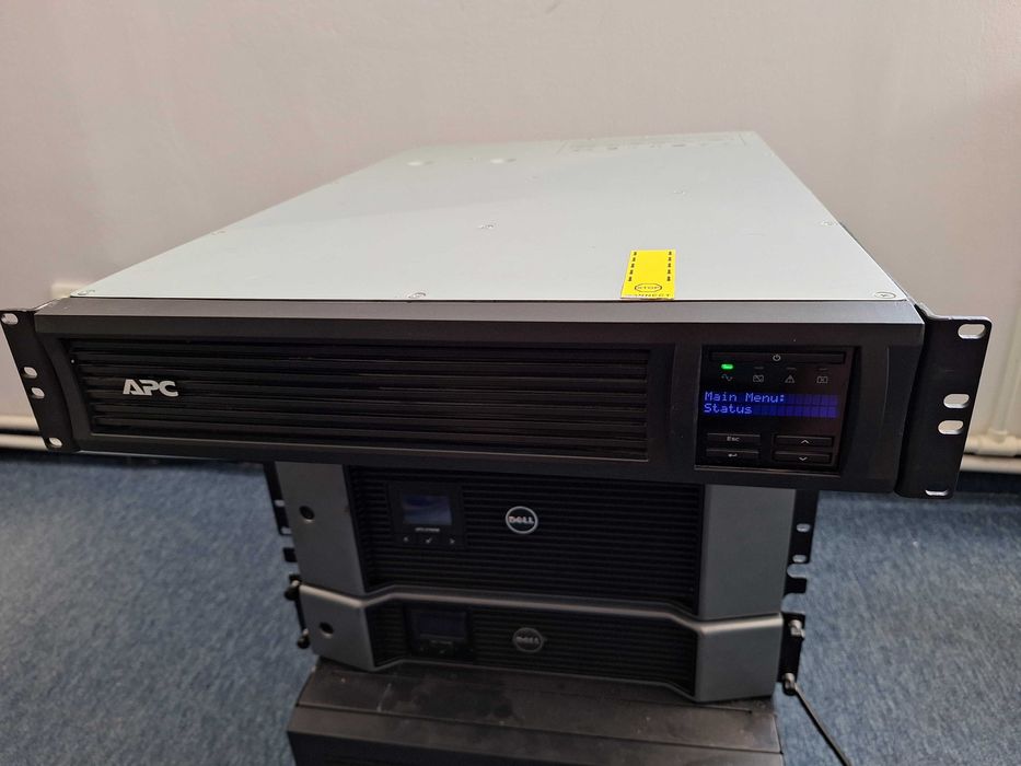 APC Smart-UPS, 3kVA, Rackmount 2U, SMT3000RMI2UC
