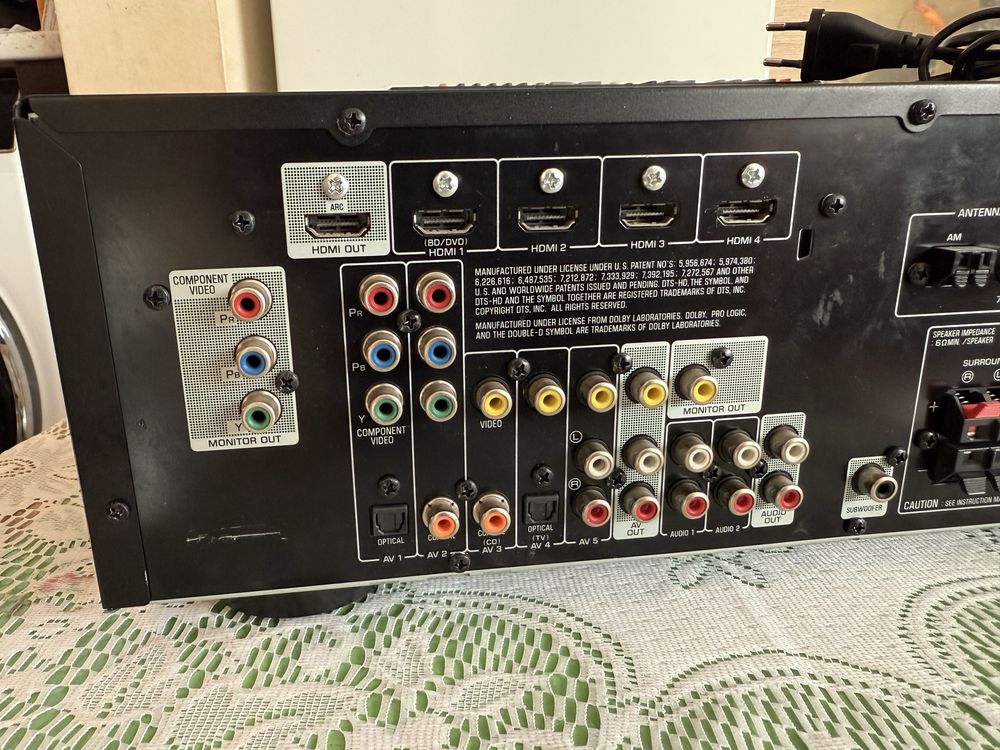 Yamaha RX-V373  resiver