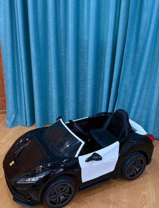 Детская радиоуправляемая машинка