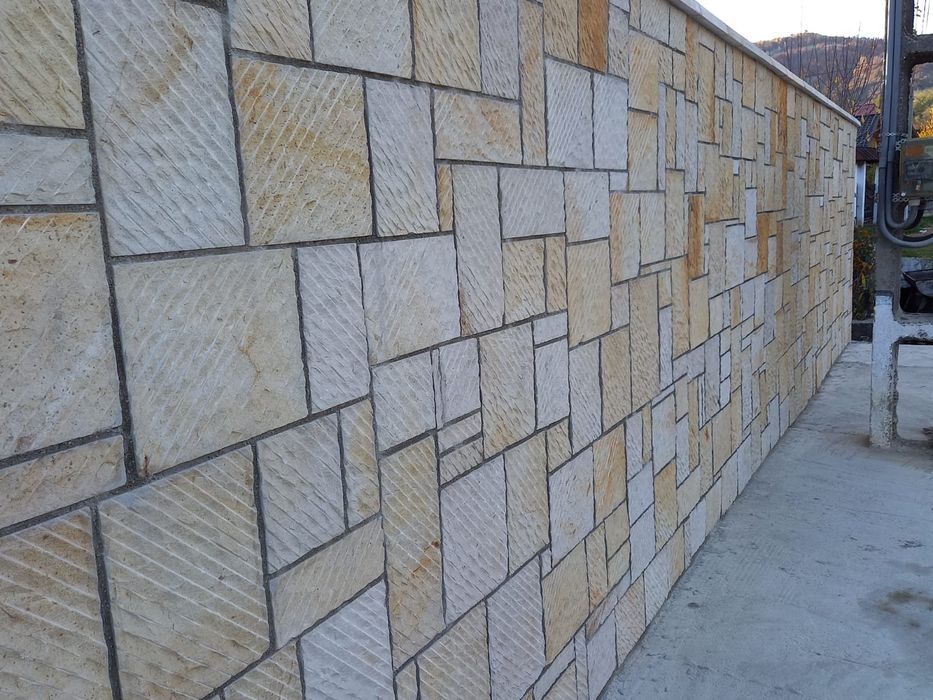 Piatra naturala,piatra cioplita manual,ziduri,garduri,monumente