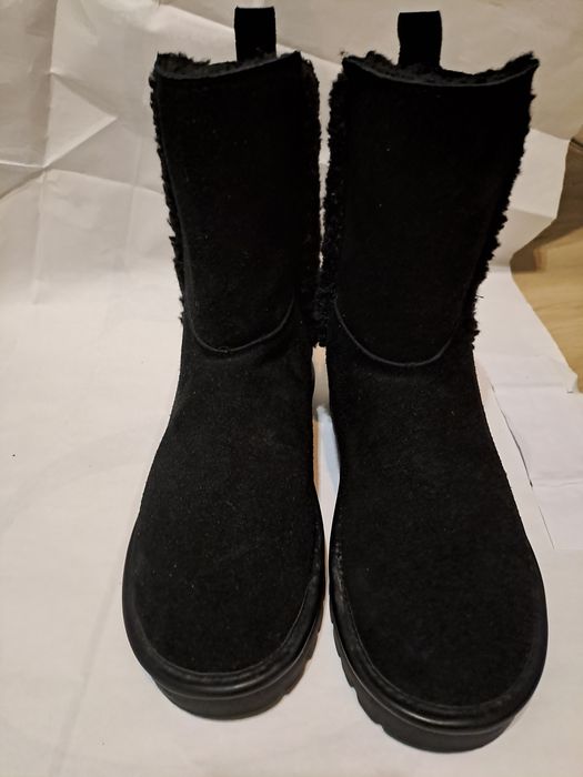 Сапоги-угги из натуральной замши ZARA 38 р новые