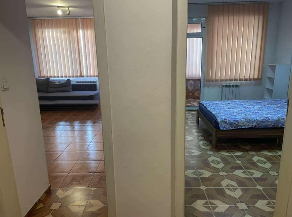 Дава се под наем Двустаен апартамент в София, Център - 56 кв.м за 450 € - Снимка #3