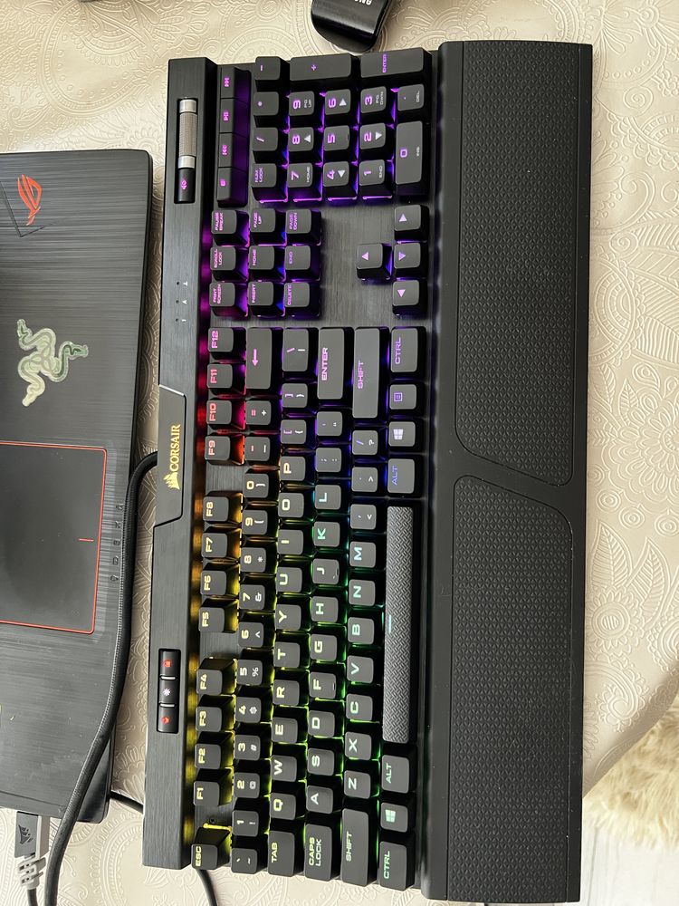 Tastatura Corsair K70 RGB MK. 2