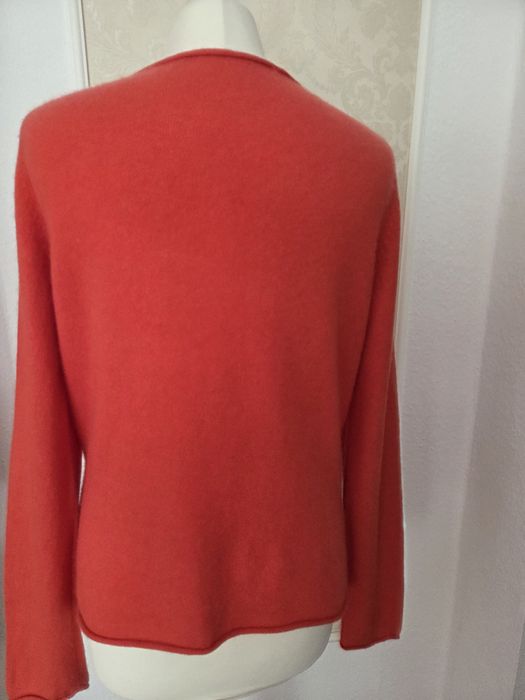 Pulover casmir+cadou Avon