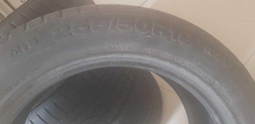 Продава зимни гуми R19
