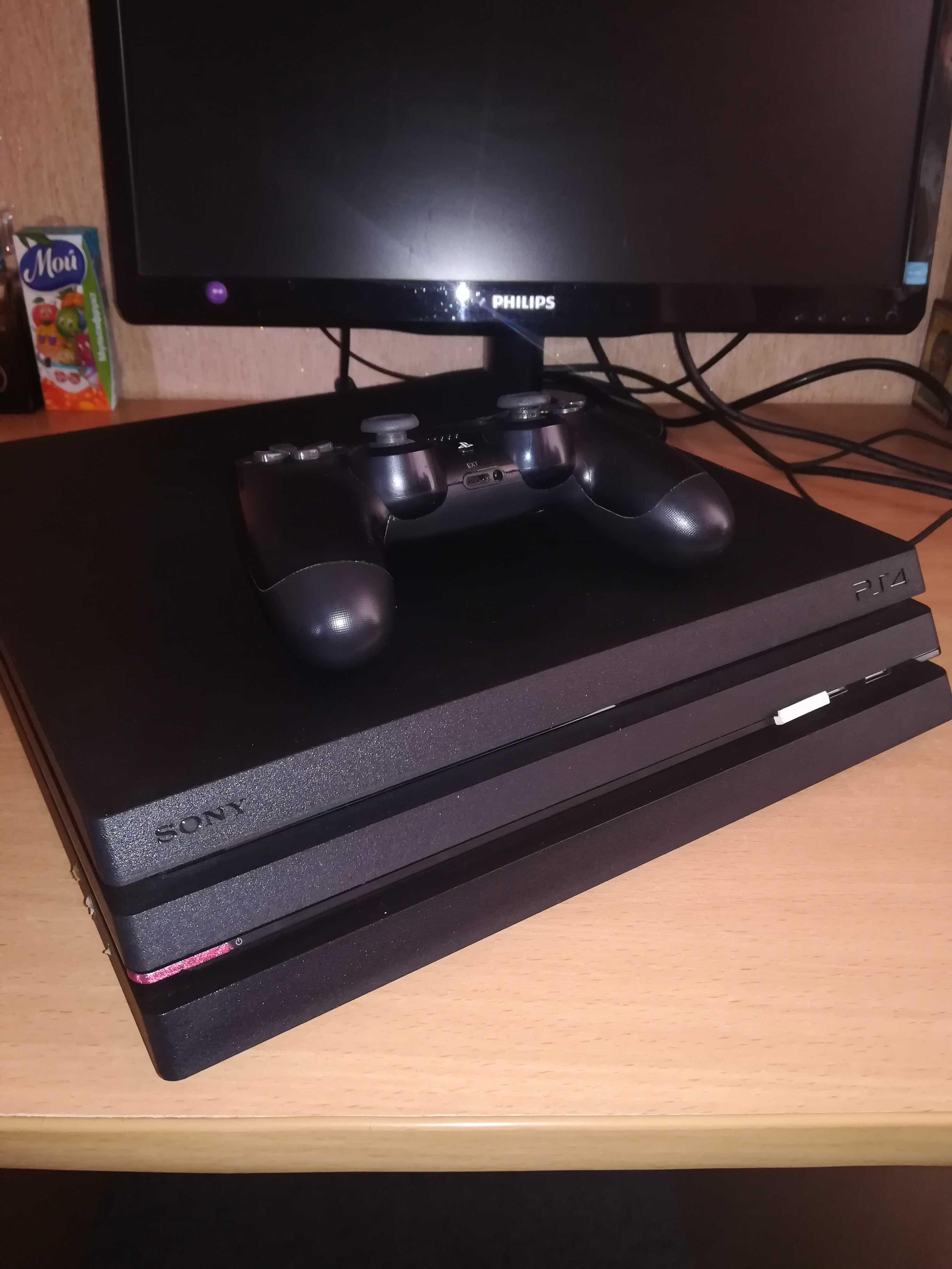 Игровая приставка SONY PS4 Pro 1 Tb