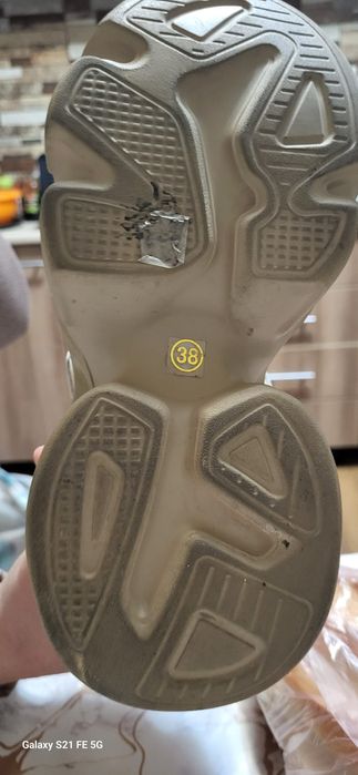 Vand adidași epica  mărimea 38