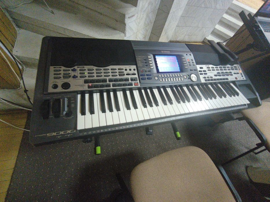 Orga Yamaha psr9000