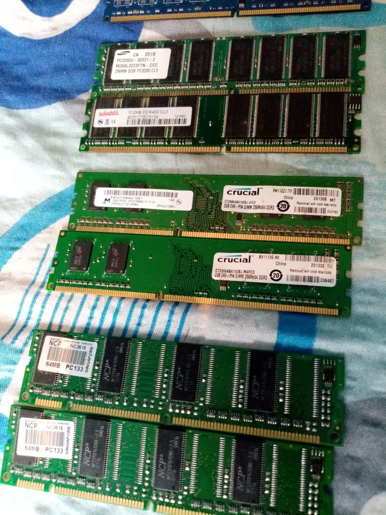 Rami DDR și DDR 3 + 2 procesoare