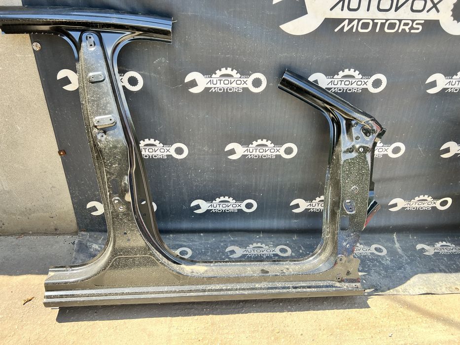 Prag dreapta stalp A si B Dacia Logan 3 an de la 2020