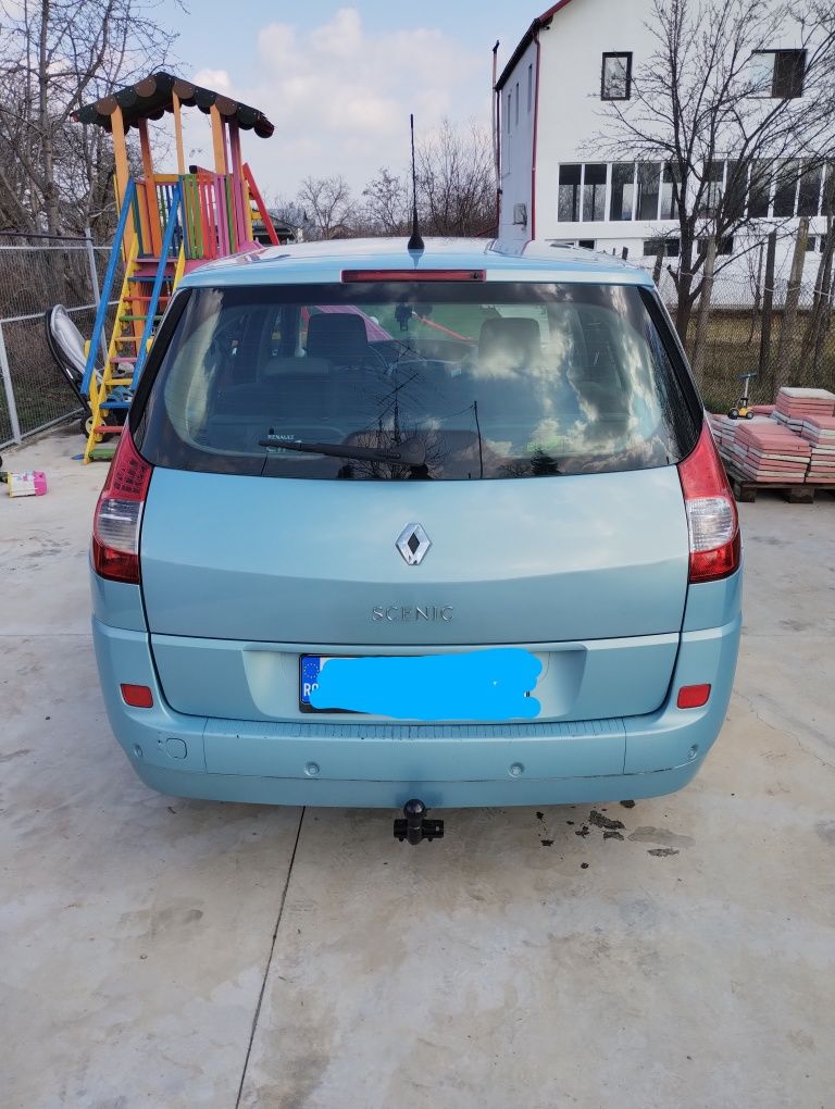 Renault scenic 7 locuri 1.5dci  5,5l%