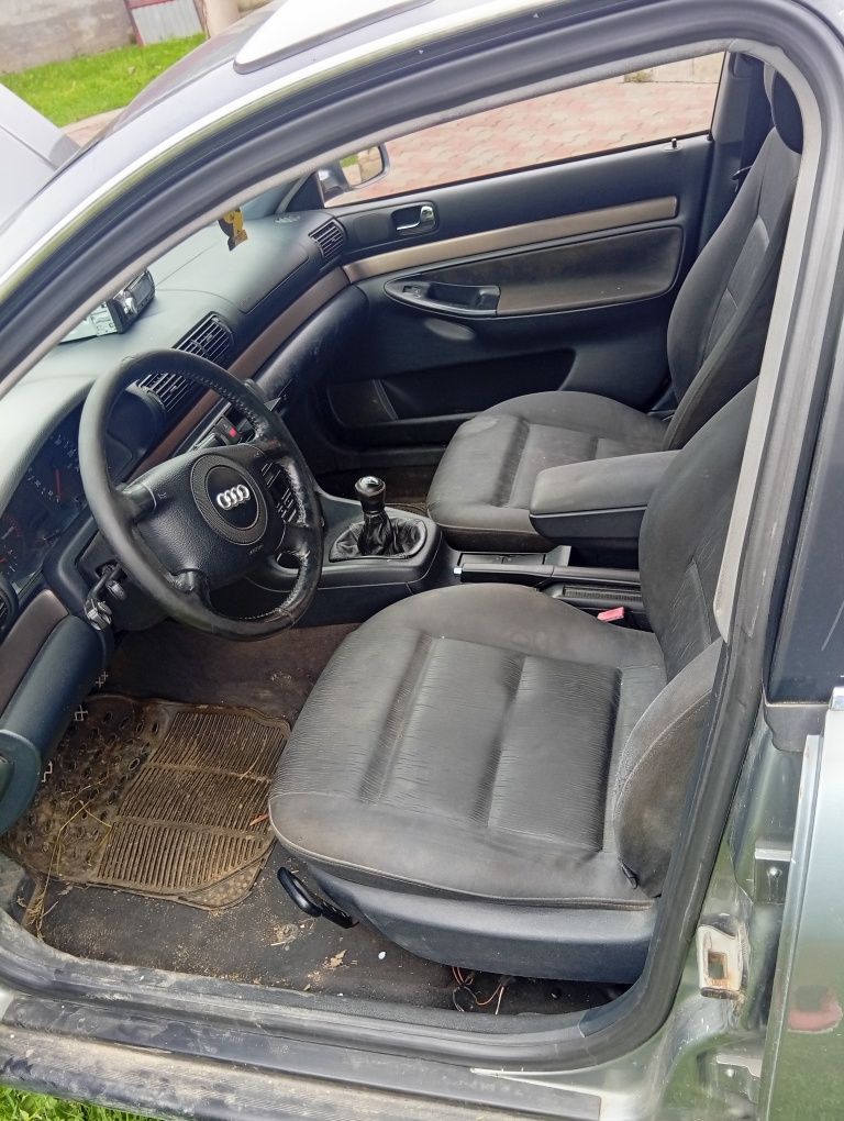 Vând sau schimb audi A4 b5