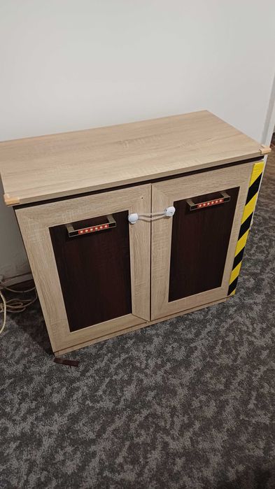 Vand comoda perfecta pentru o camera mica