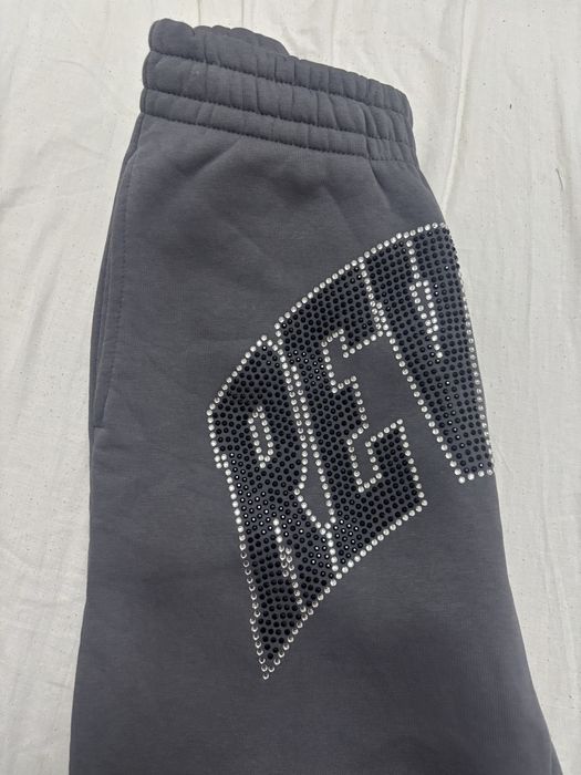 Pantaloni lungi Review