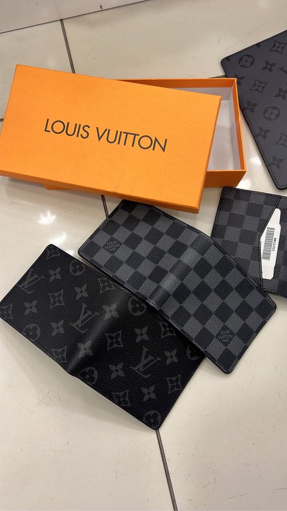 Portofel Louis Vuitton- poze reale 100% -calitate superioara