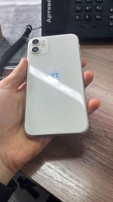 Продам Айфон 11 , .