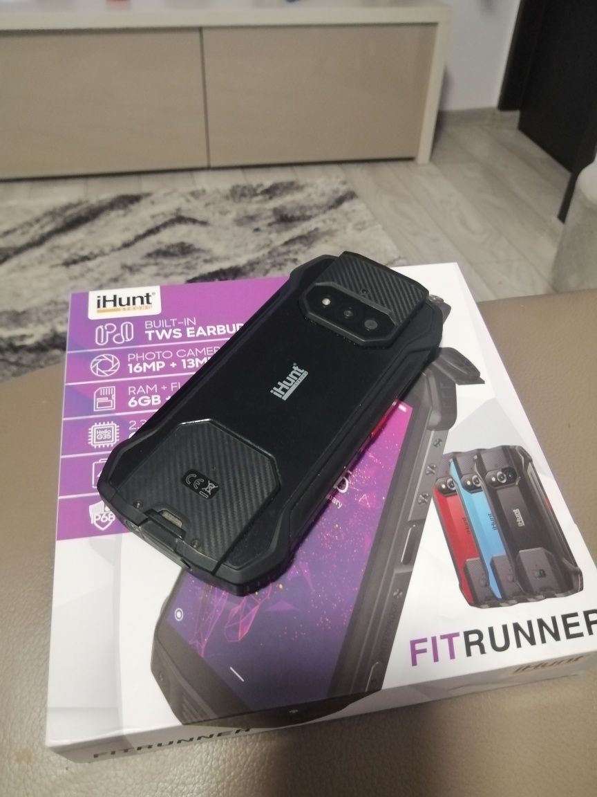 Vând Telefon Anti - Șoc HUNTER NOU